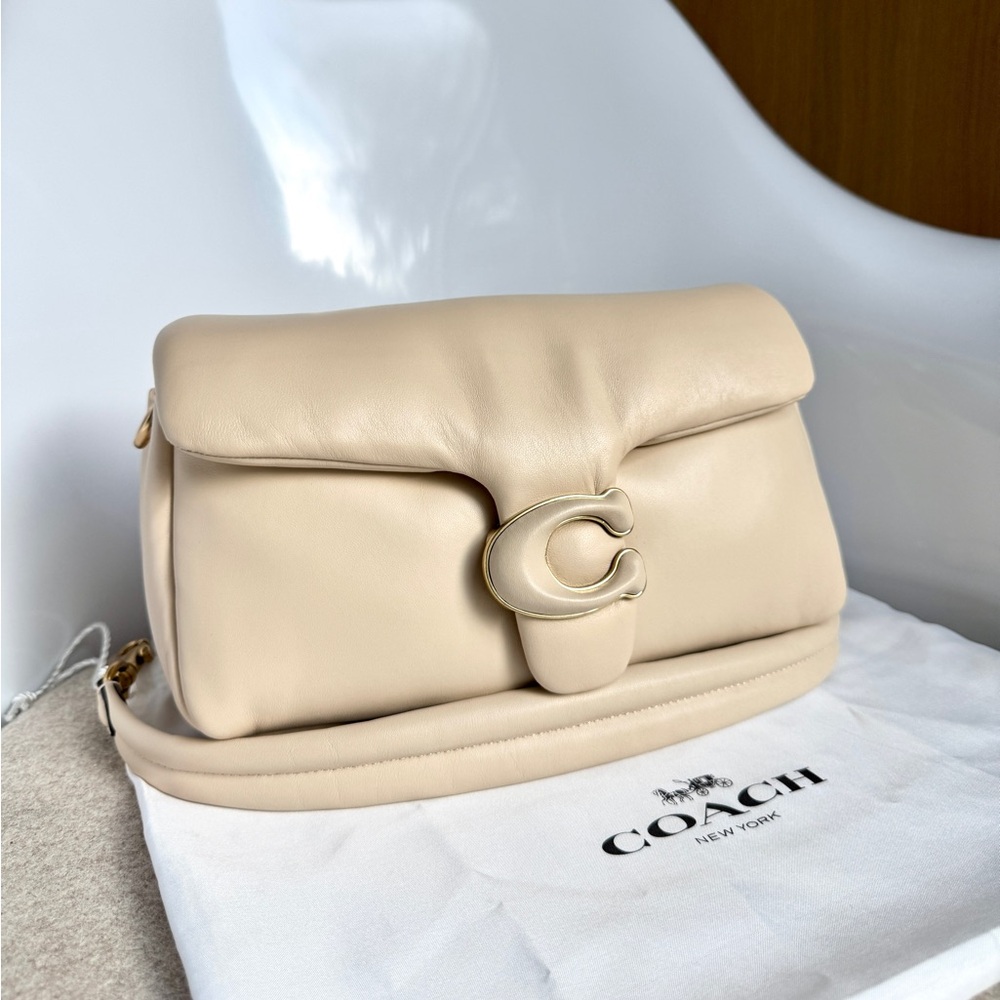 *NEW* Coach Pillow Tabby 26 in Ivory